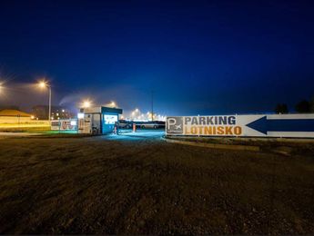 Główne zdjęcie parkingu Strachowice samoobsługowy Strachowice samoobsługowy - główne zdjęcie parkingu